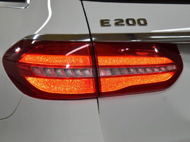 MERCEDES BENZ E CLAS 2017 Image 31