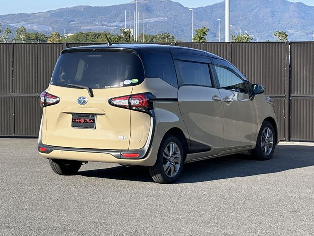 TOYOTA SIENTA HYBRID 2020 Image 31