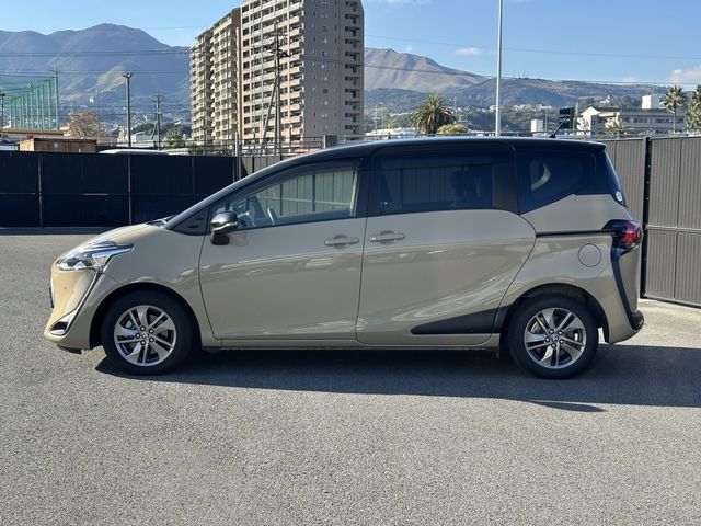 TOYOTA SIENTA HYBRID 2020 Image 31