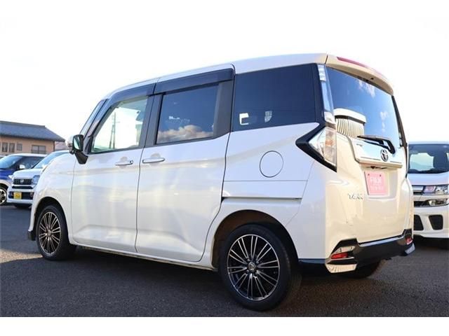 TOYOTA TANK 4WD 2016 Image 31