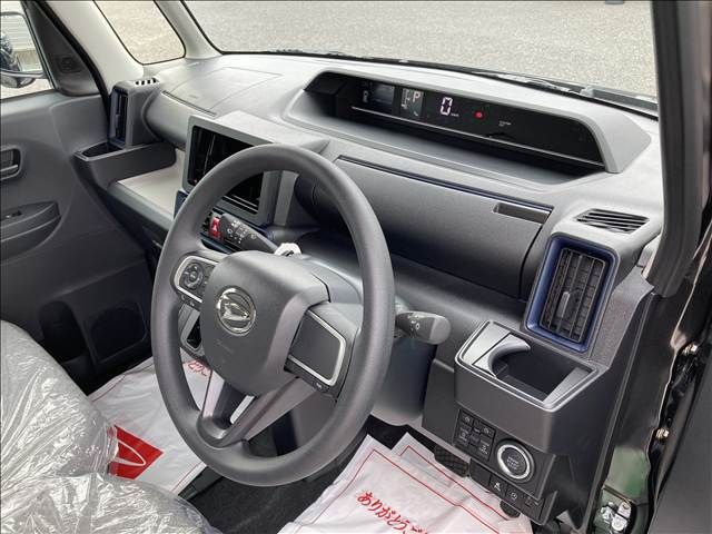 DAIHATSU TANTO 2025 Image 31