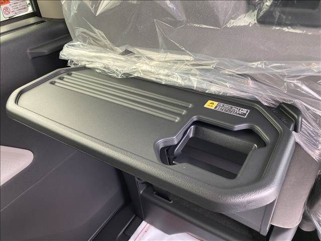 DAIHATSU TANTO 2025 Image 31