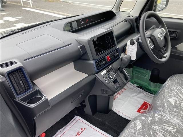 DAIHATSU TANTO 2025 Image 31