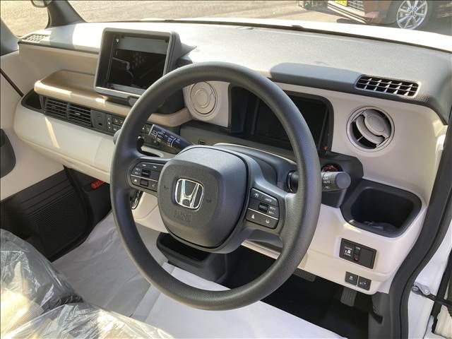 HONDA N BOX 2025 Image 31