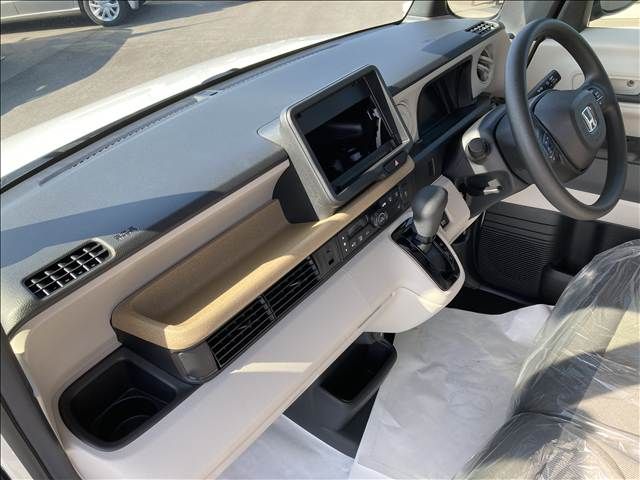 HONDA N BOX 2025 Image 31