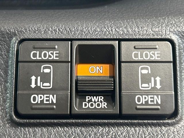 TOYOTA SIENTA 2018 Image 31