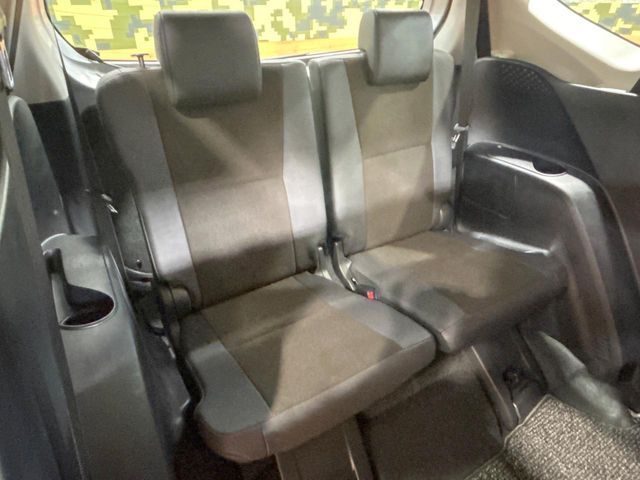 TOYOTA SIENTA 2018 Image 31