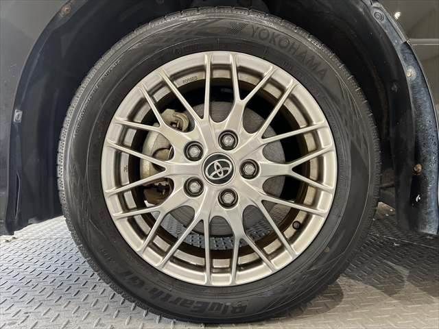 TOYOTA VOXY HYBRID 2017 Image 31