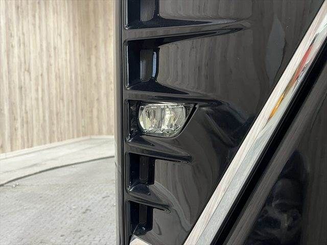 TOYOTA VOXY HYBRID 2017 Image 31