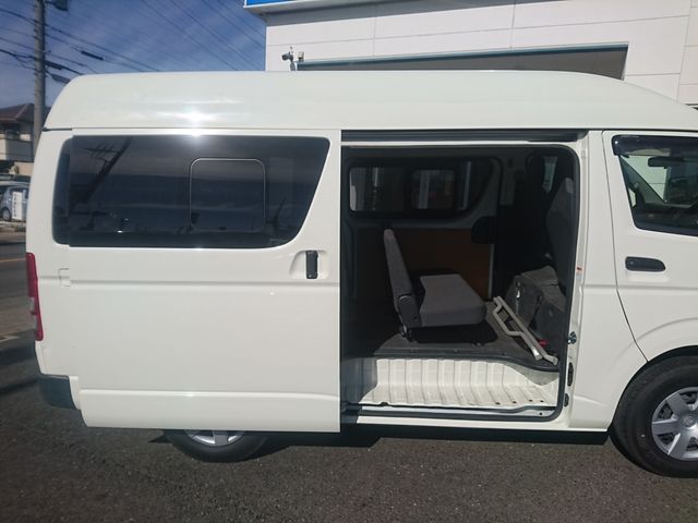TOYOTA HIACE VAN 2WD 2019 Image 31