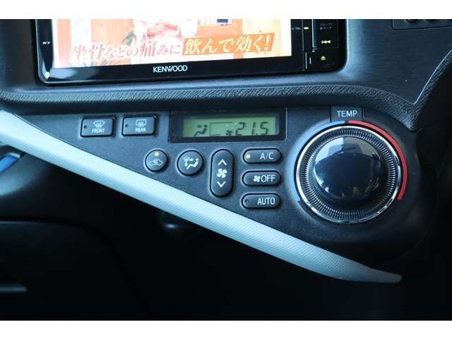 TOYOTA AQUA 2014 Image 31