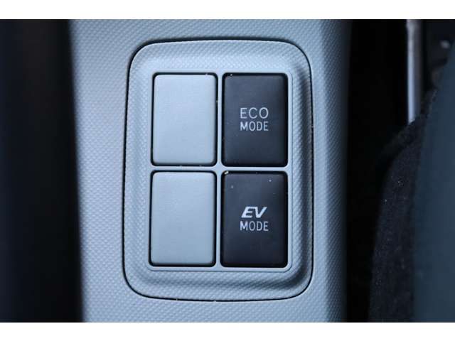 TOYOTA AQUA 2014 Image 31