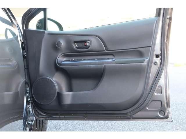 TOYOTA AQUA 2014 Image 31