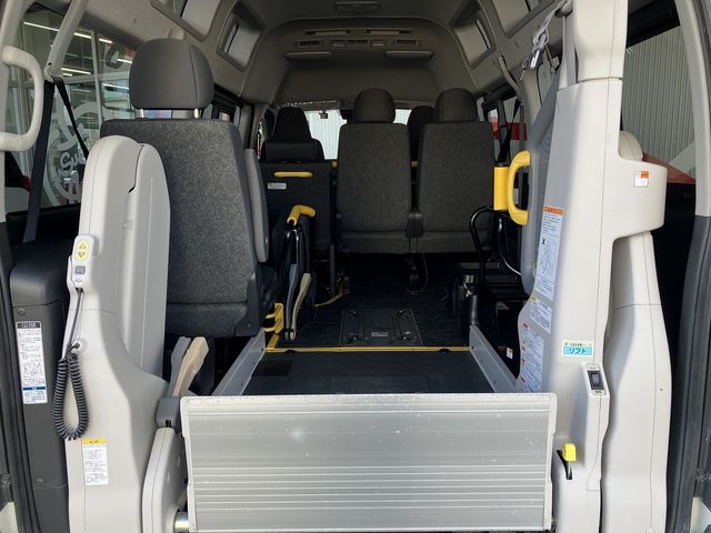 TOYOTA HIACE VAN 4WD 2020 Image 31