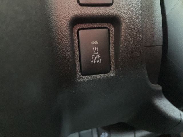 TOYOTA HIACE VAN 4WD 2020 Image 31