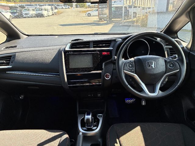 HONDA FIT HYBRID 2015 Image 31