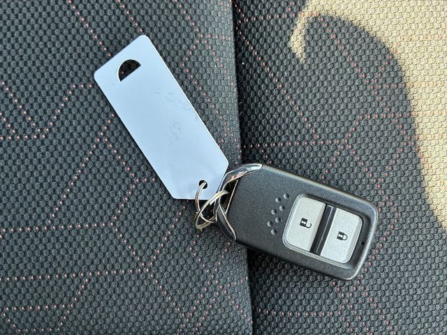 HONDA FIT HYBRID 2015 Image 31