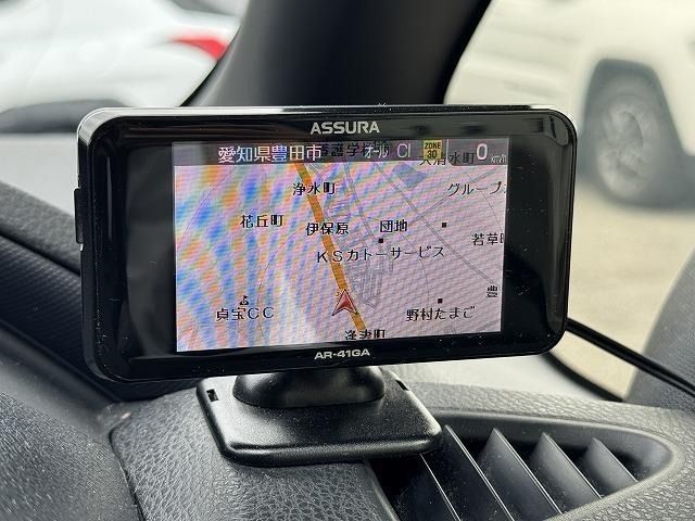 TOYOTA VOXY 2014 Image 31