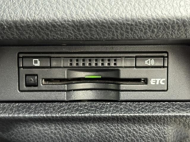 TOYOTA VOXY 2014 Image 31