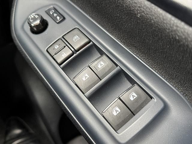 TOYOTA VOXY 2014 Image 31