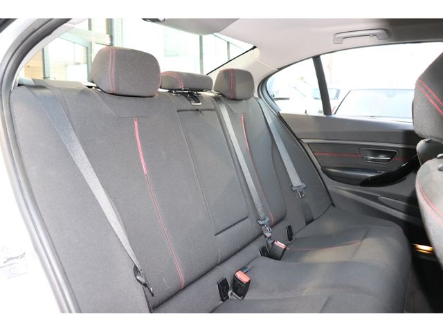 BMW 3SERIES SEDAN 2014 Image 31