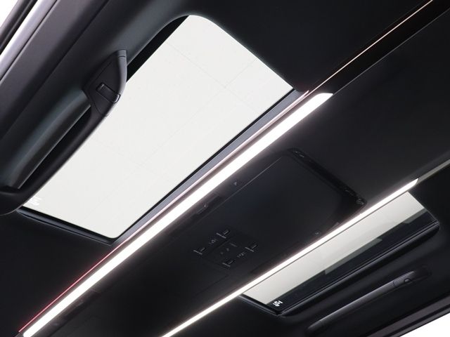 TOYOTA ALPHARD HYBRID 2025 Image 31