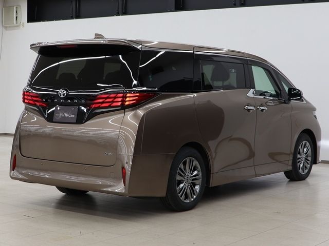 TOYOTA ALPHARD HYBRID 2025 Image 31