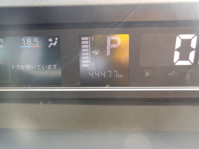 DAIHATSU TANTO 2019 Image 31