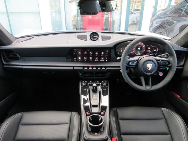 PORSCHE 911 2025 Image 31