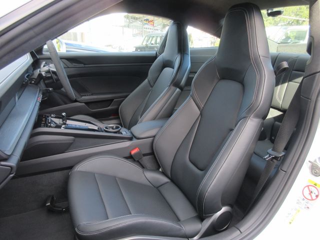 PORSCHE 911 2025 Image 31