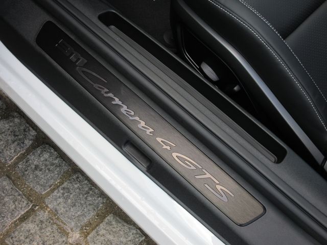 PORSCHE 911 2025 Image 31