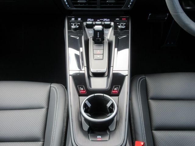 PORSCHE 911 2025 Image 31