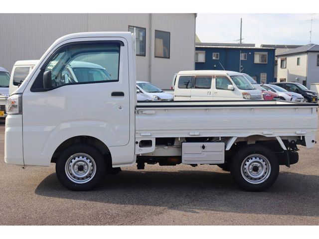 DAIHATSU HIJET TRUCK 4WD 2021 Image 31