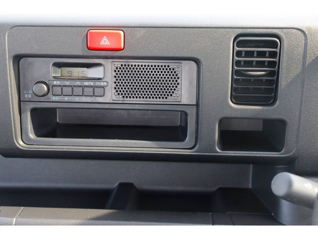 DAIHATSU HIJET TRUCK 4WD 2021 Image 31