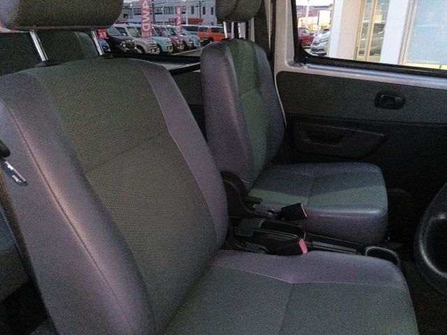 TOYOTA TOWNACE VAN 4WD 2018 Image 31