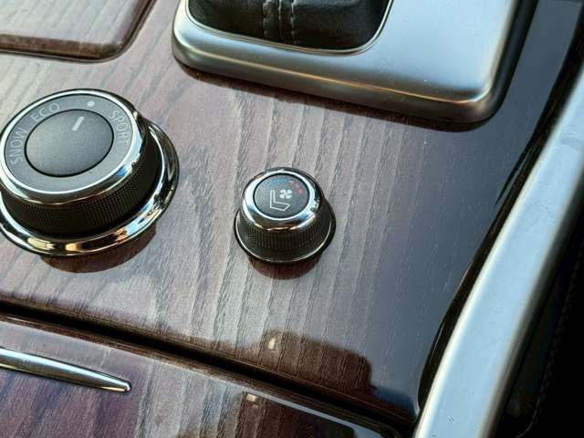 NISSAN FUGA HYBRID 2011 Image 31