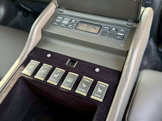 NISSAN FUGA HYBRID 2011 Image 31