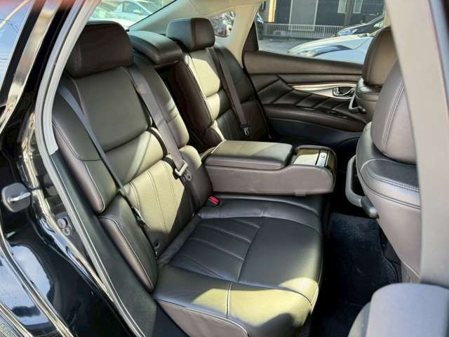 NISSAN FUGA HYBRID 2011 Image 31