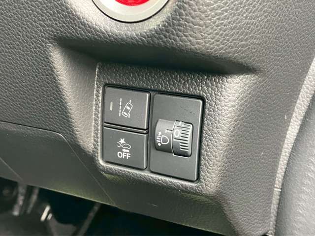 HONDA N BOX CUSTOM 2020 Image 31