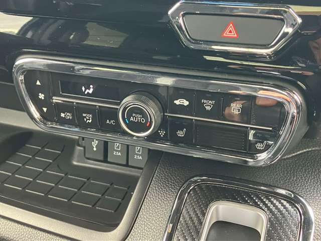 HONDA N BOX CUSTOM 2020 Image 31