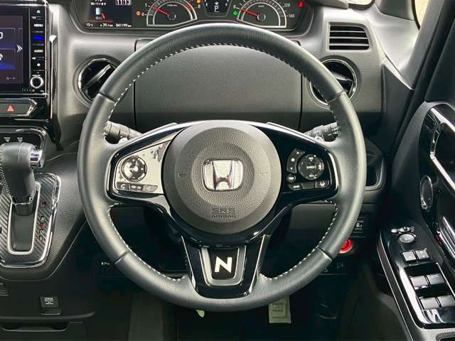 HONDA N BOX CUSTOM 2020 Image 31