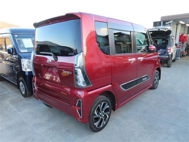 DAIHATSU TANTO CUSTOM 4WD 2022 Image 31