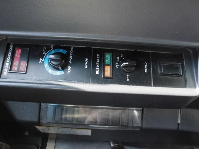 HINO BLUE RIBBON 2002 Image 31