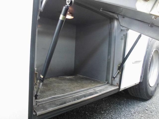 HINO BLUE RIBBON 2002 Image 31