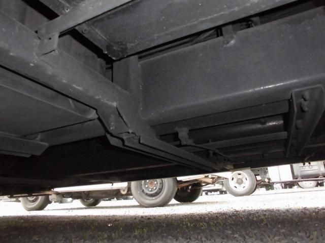 HINO BLUE RIBBON 2002 Image 31