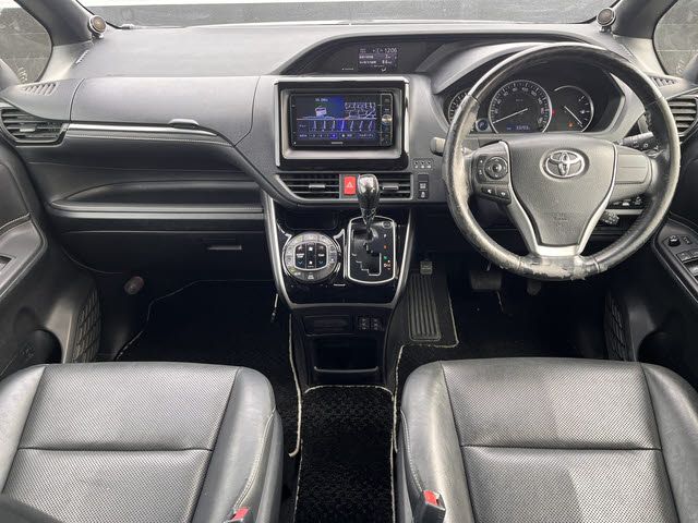 TOYOTA ESQUIRE 2015 Image 31