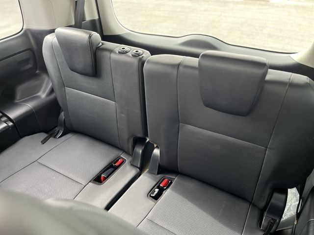 TOYOTA ESQUIRE 2015 Image 31