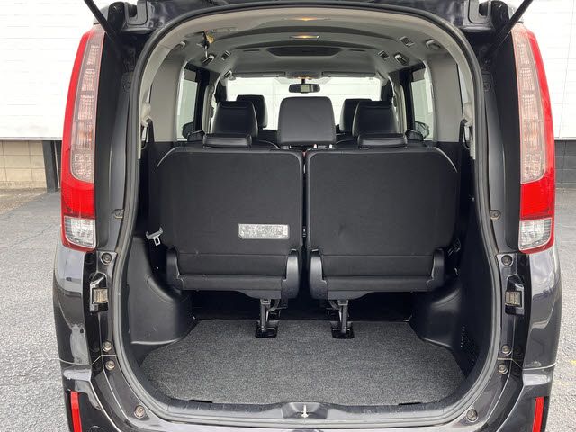 TOYOTA ESQUIRE 2015 Image 31