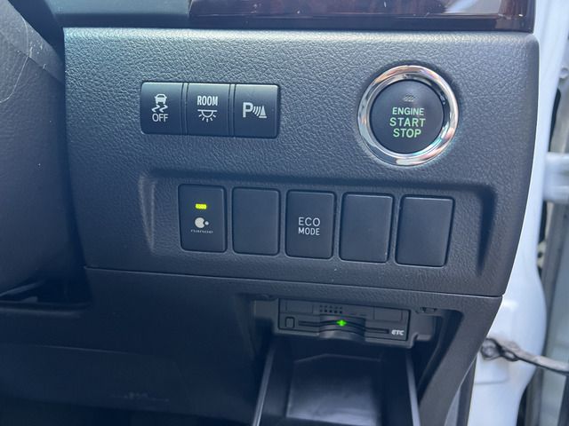 TOYOTA ALPHARD 2013 Image 31