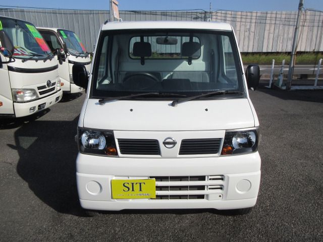 NISSAN CLIPPER TRUCK 2010 Image 31